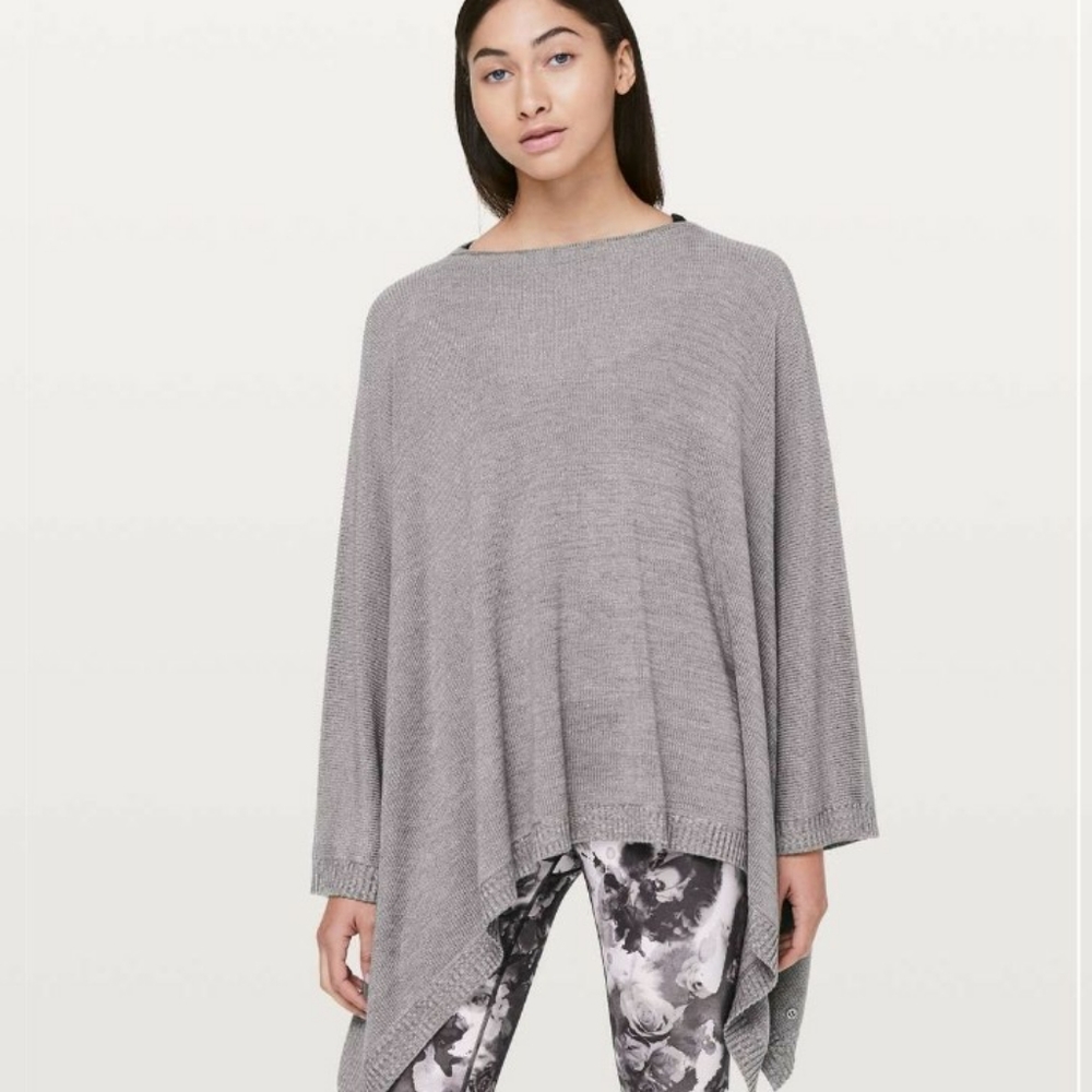 Lululemon Divinity Poncho Scarf Shawl Lunar Rock/Iced Iris - Picture 1 of 13